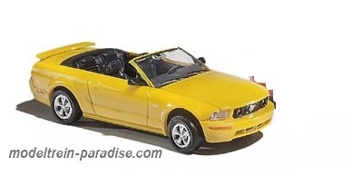 38874 ... Ford Mustang GT Convertible ,,geel''