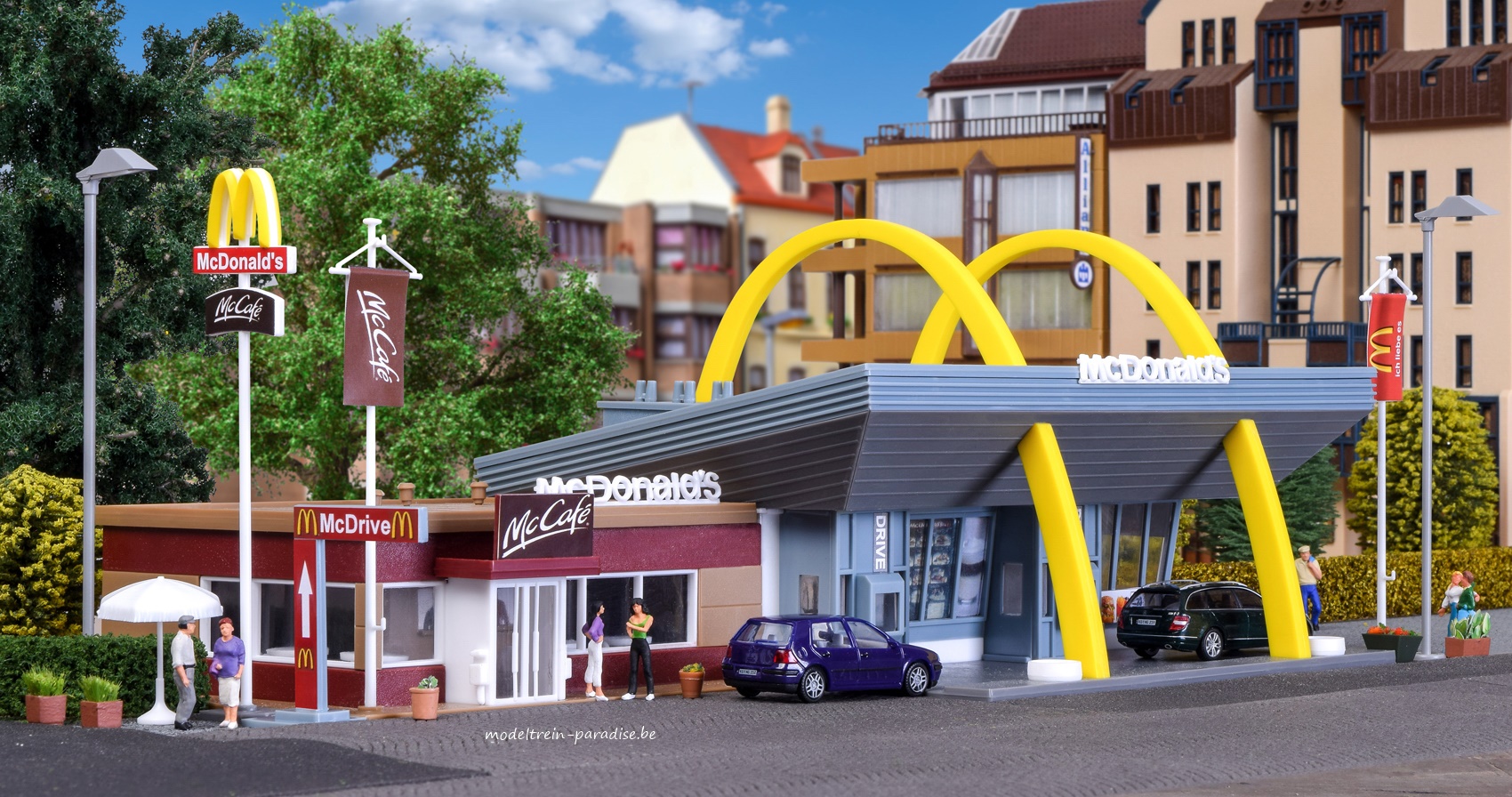 43635 ... McDonald's Restaurant met McCafe