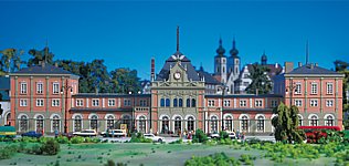 Railway stations, railway buildi