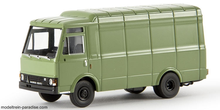 34513 ... Magirus 90 D 6 .. Resedagroen