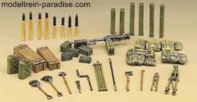 1382 ... WWII German Tank Equipment Set