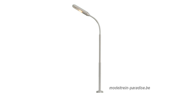 84012 ... H0 ...Straatlicht met steeksokkel met LED