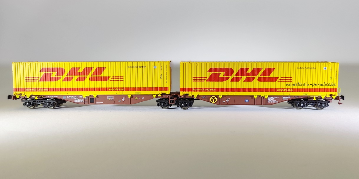 59.106 ... Touax ... 2 x 45ft container DHL
