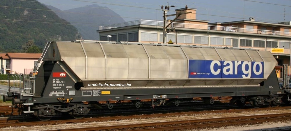 92.109 ... SBB-Cargo .. 3 wagens .. 1° Serie .. 1 gele haak