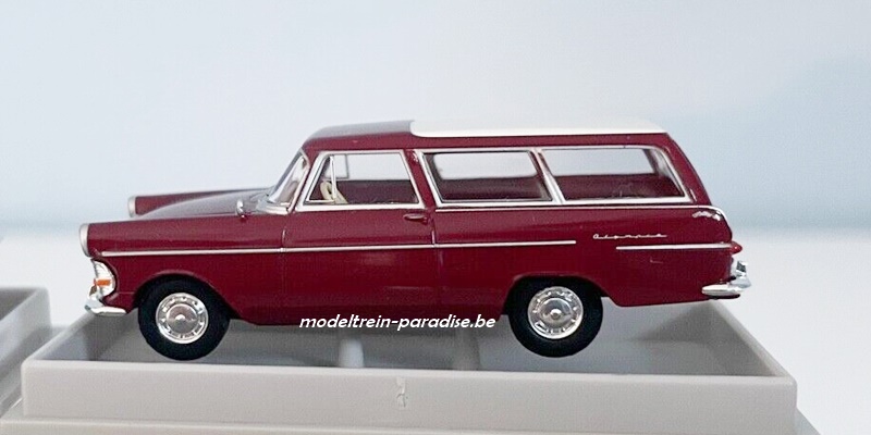20141 ... Opel Rekord PII Caravan rood/wit