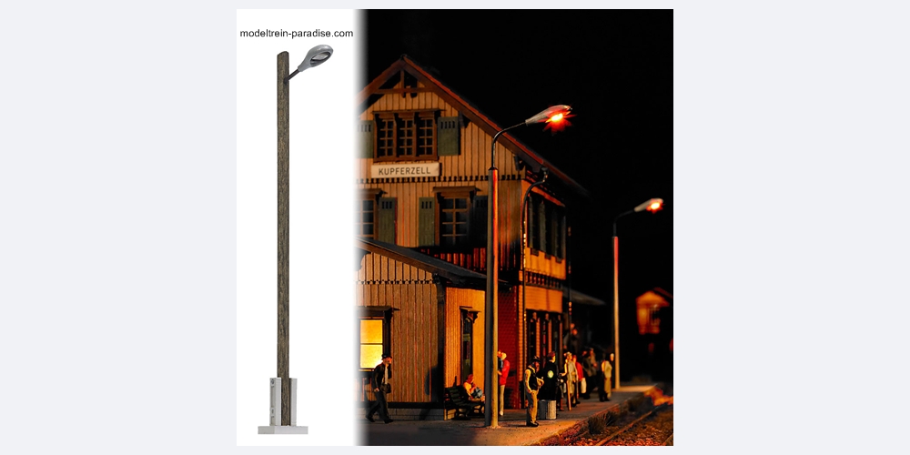 4134 ... Straatlamp met houten paal