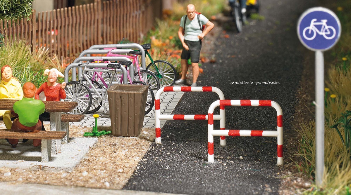 7095 ... Toebehoren voor fietspad