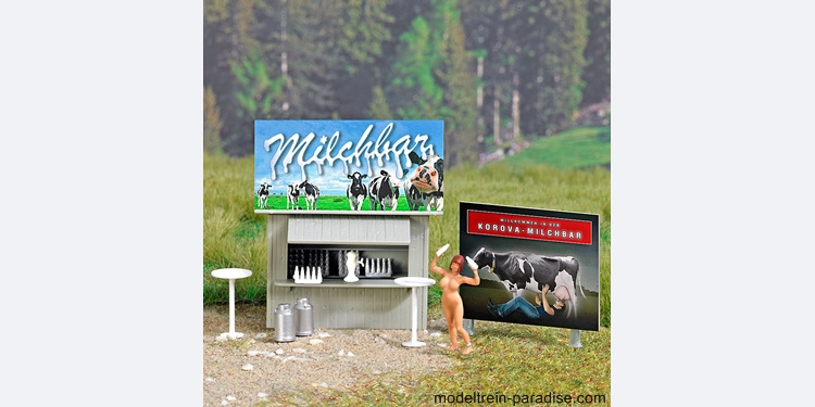 7721 ... Mini-Scene: Melkbar