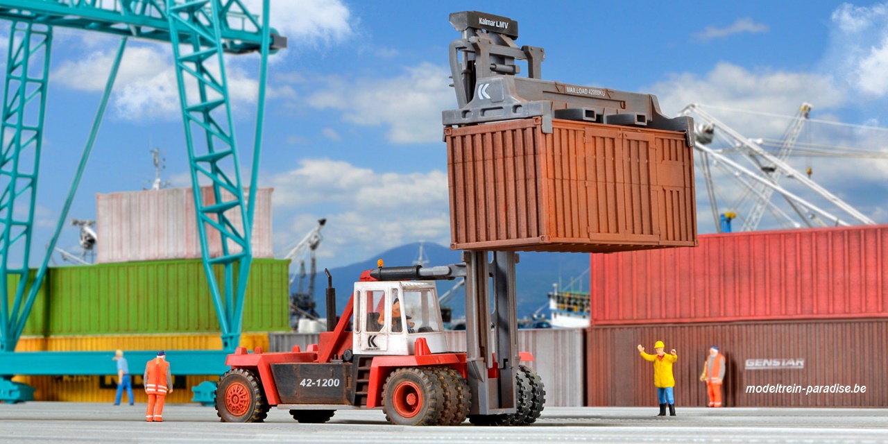 11751 ... Containerheftruck "KALMAR"