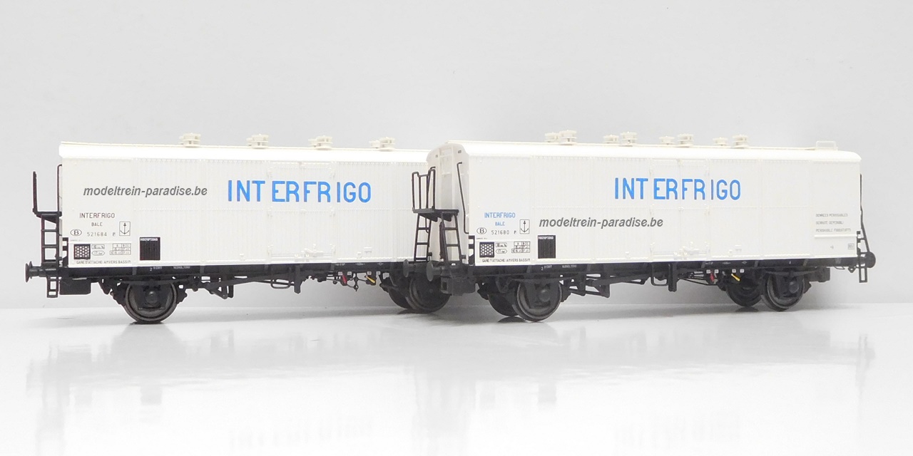 32103 ... SNCB .. 2 koelwagens ,,Interfrigo'' grote letter ... t