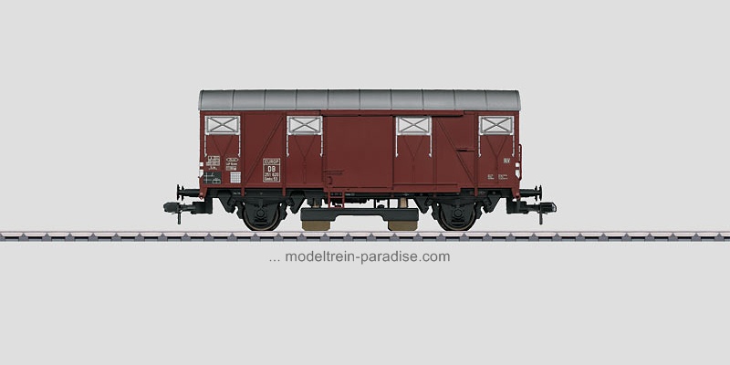 58268 ... DB .. Goederenwagen met railreiniging. .. Tp.: III
